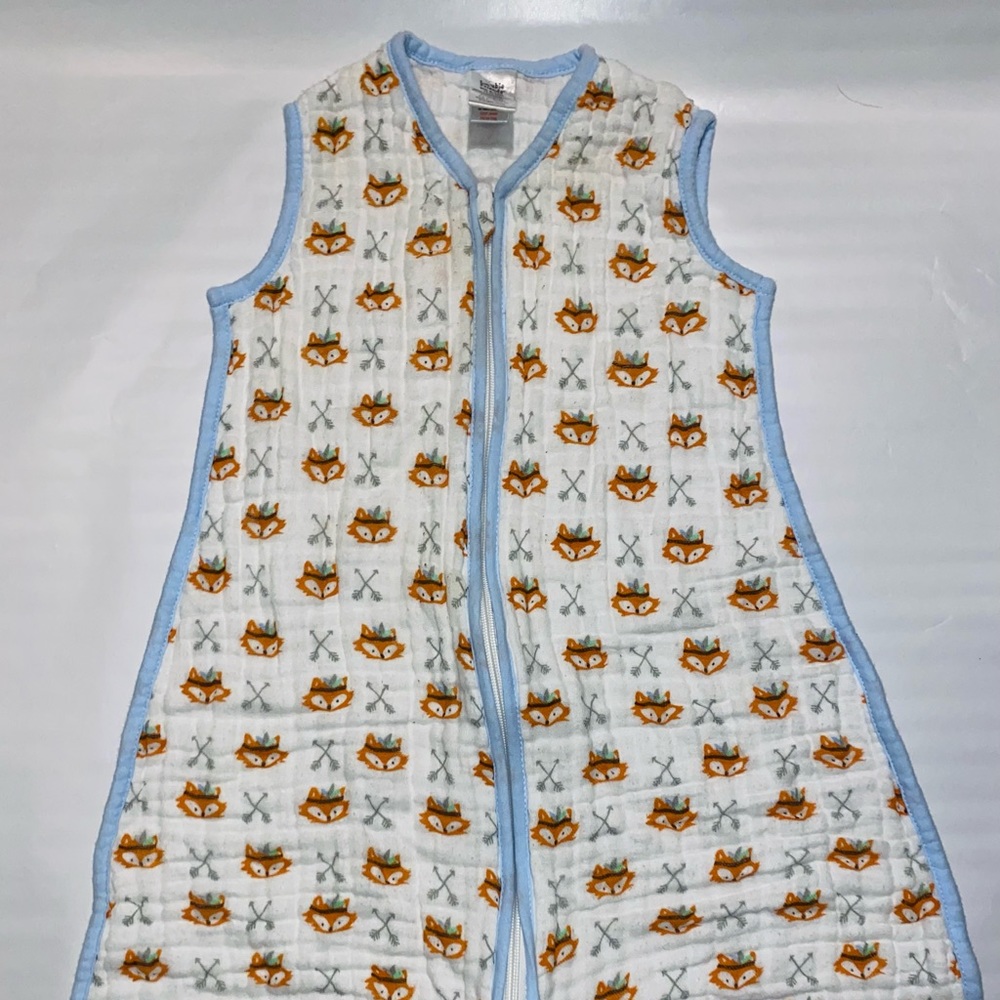 Luvable Friends muslin sleep sack